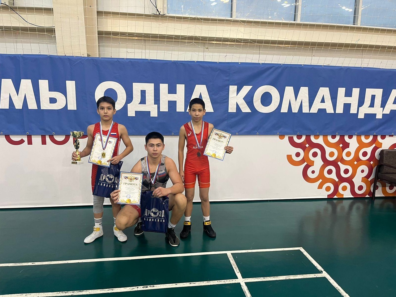 Трое новоузенских борцов вернулись из Балаково с наградами