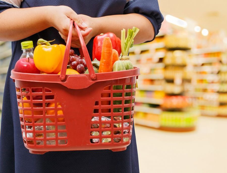 В регионе продолжает снижаться стоимость минимального набора продуктов питания