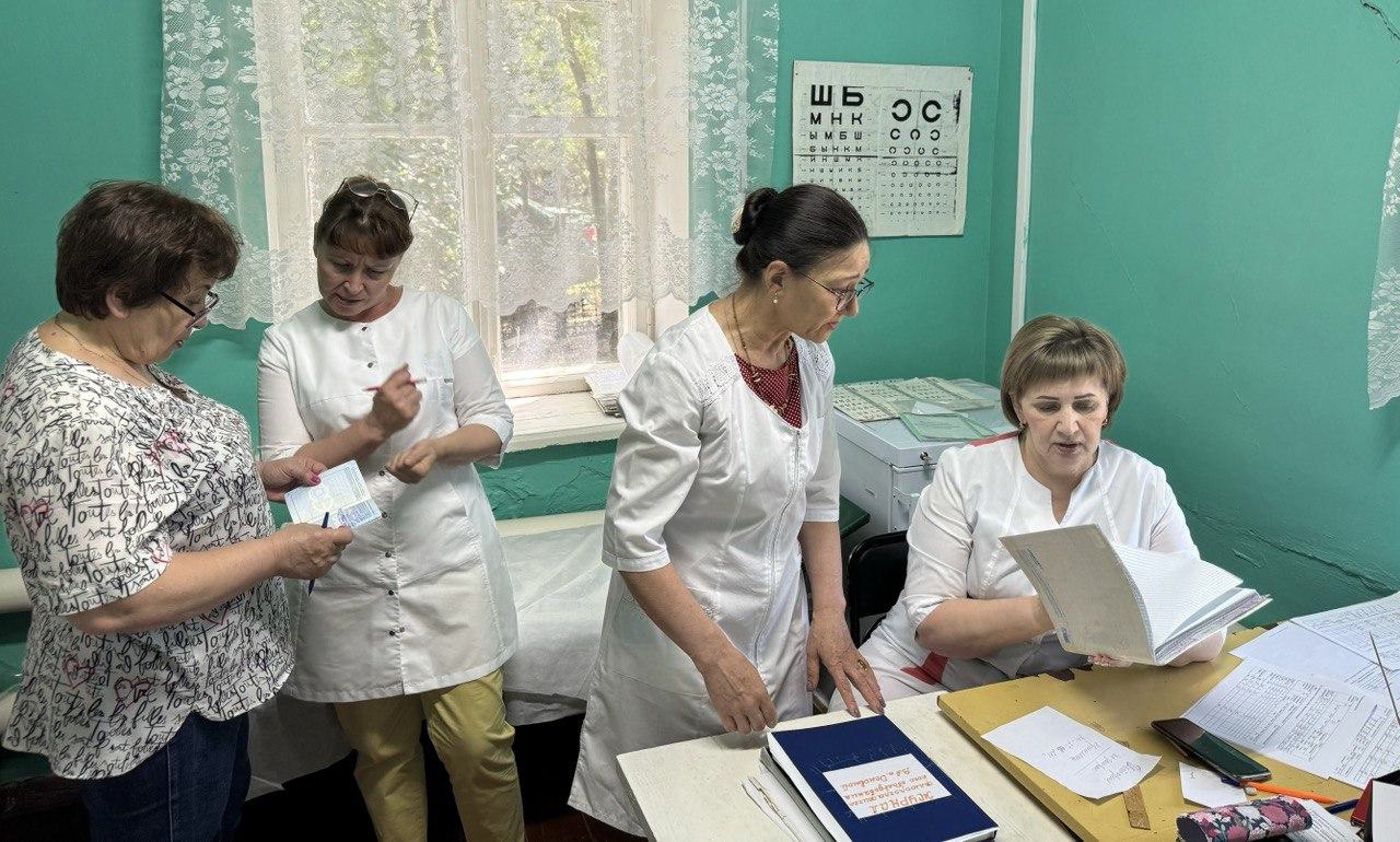 Сотрудники Новоузенской районной больницы провели административный обход ВА п. Основной