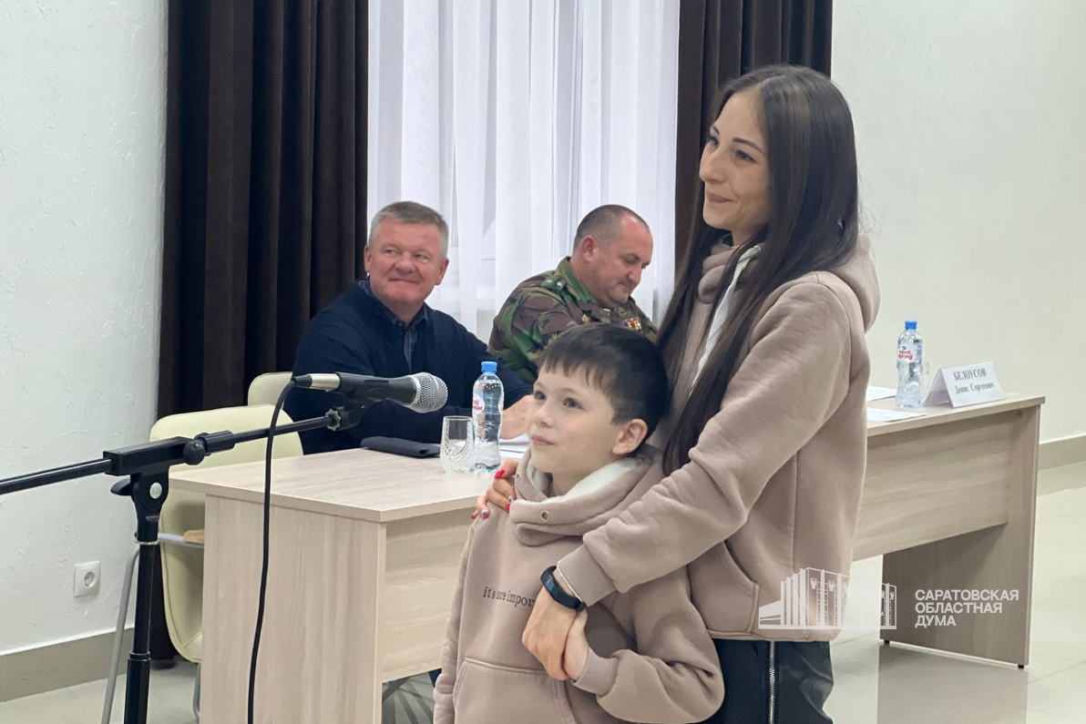 Бойцы 98-го полка впервые встретилисвоих близких в рамках телемоста
