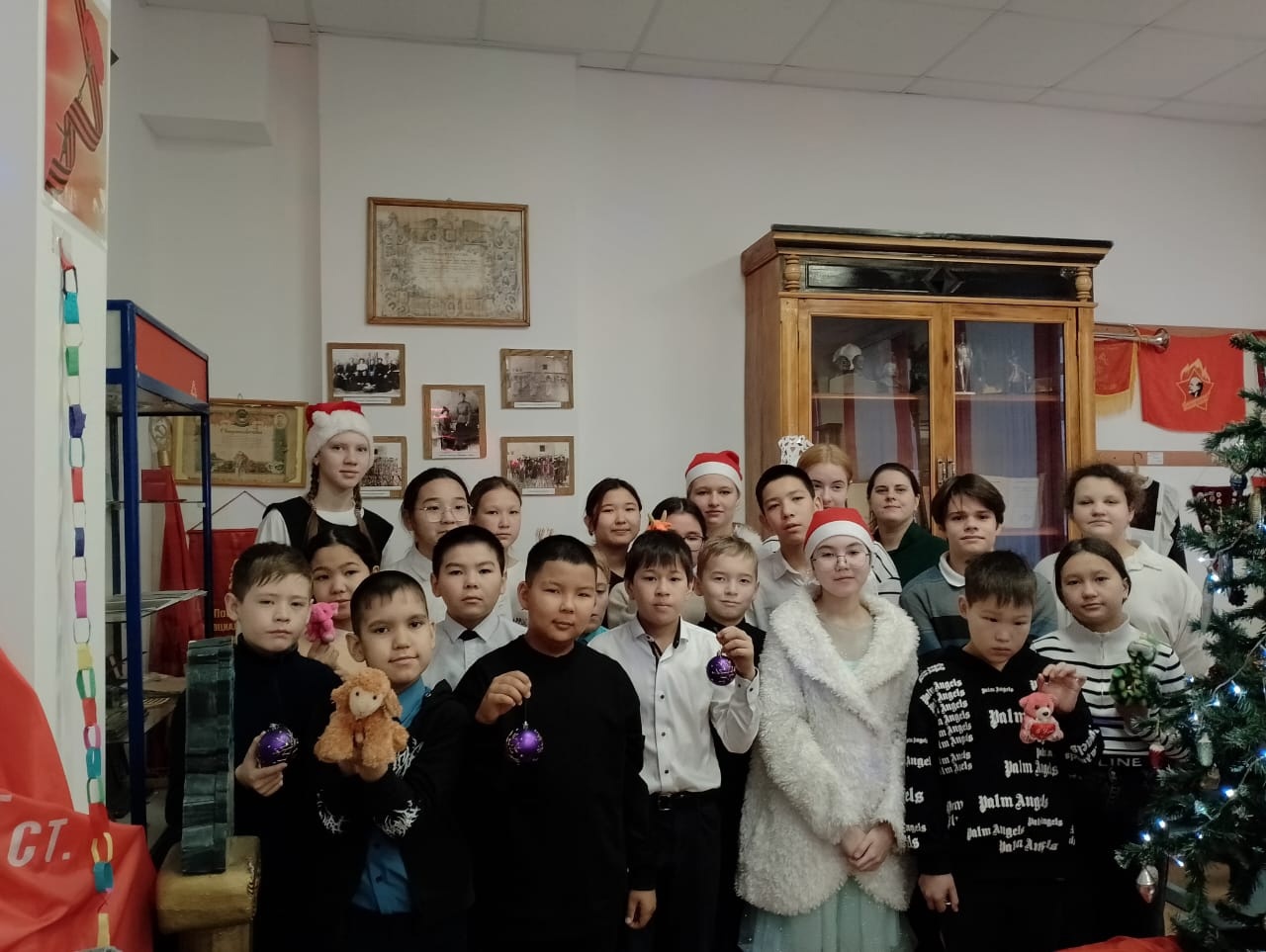 «Хранители истории»