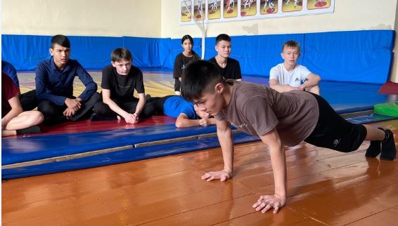 Восьмиклассник повторил школьный спортивный рекорд